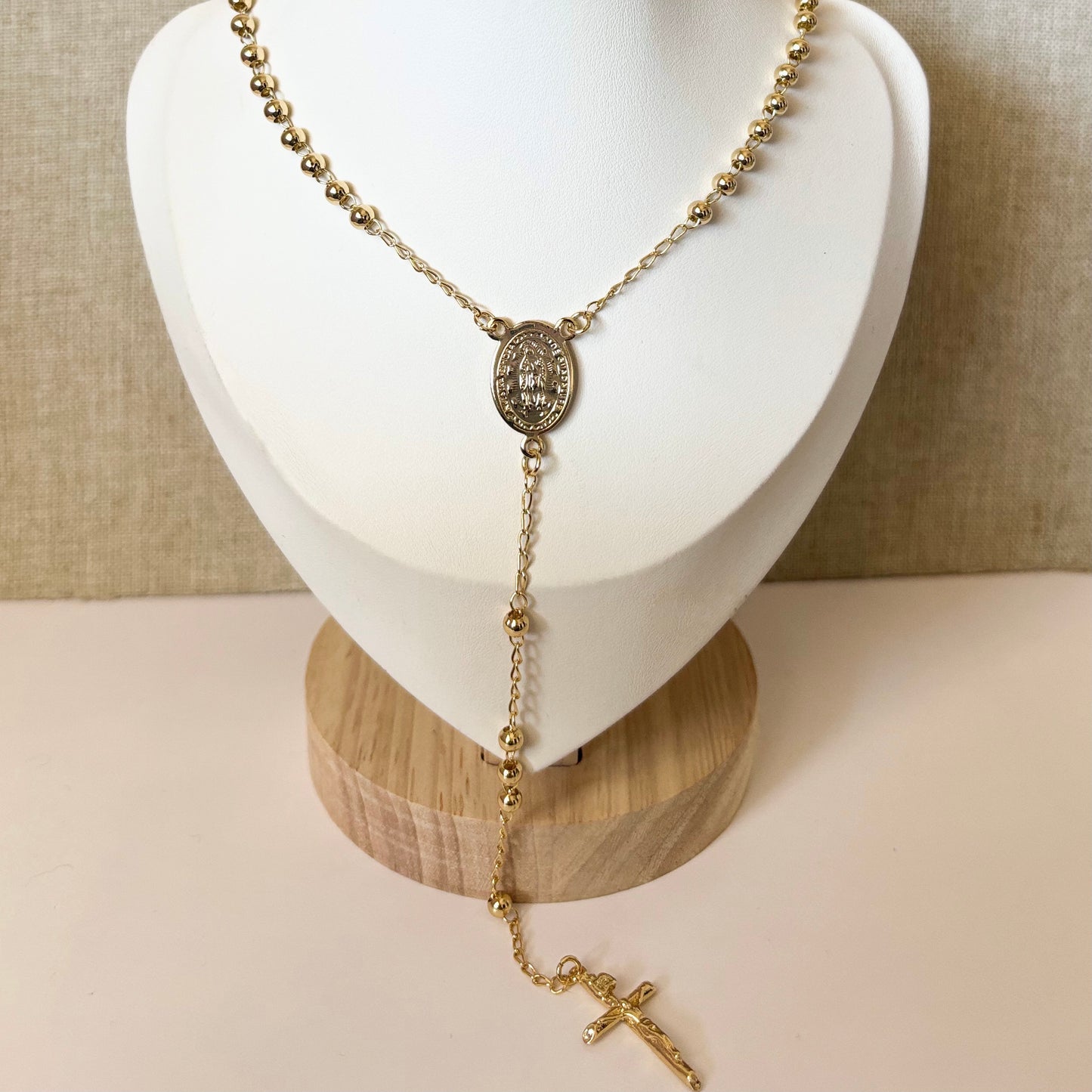 Rosario|collar