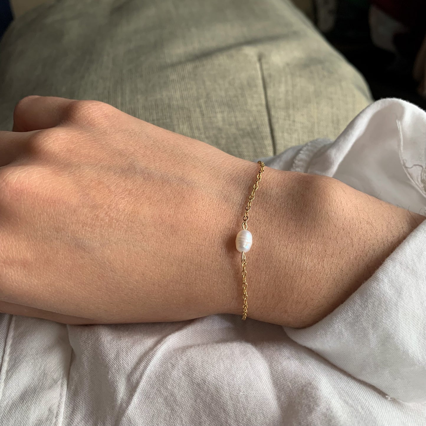 Pulsera perlita de río