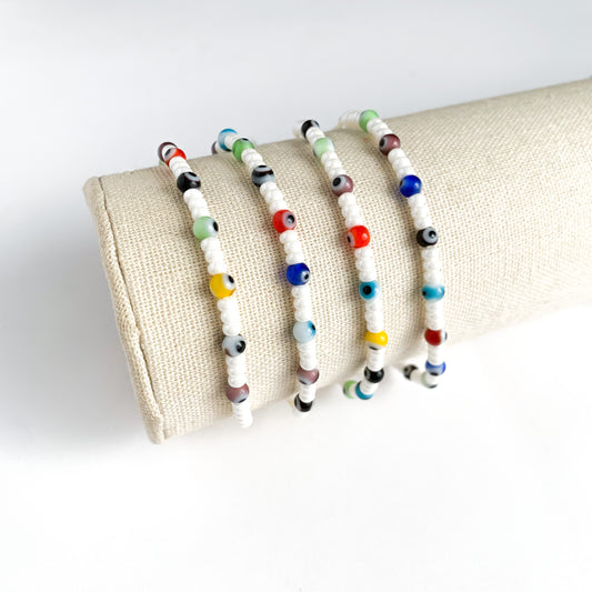 Pulsera ojitos